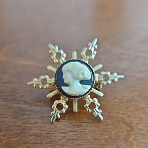 SMALL ANTIQUE BROOCH